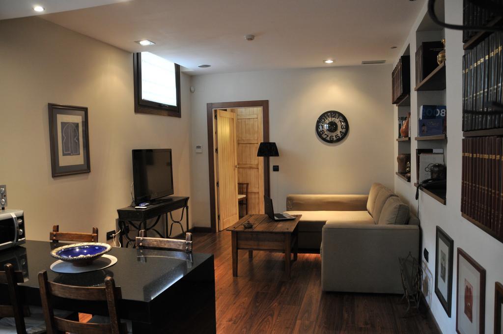 Apartamentos Turisticos Aguas De Víznar Zimmer foto